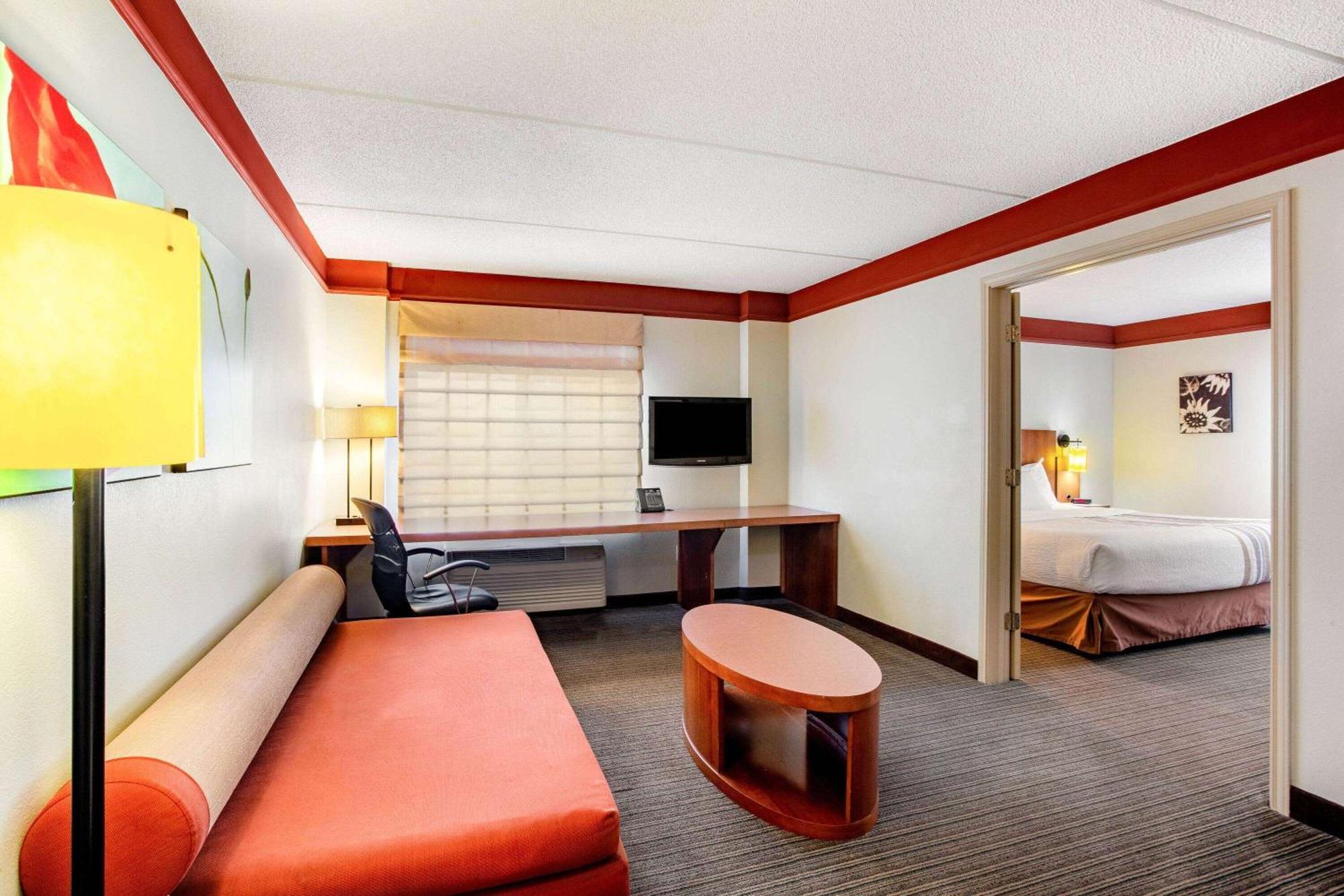 Hotel La Quinta By Wyndham Raleigh/Durham Southpoint Exterior foto